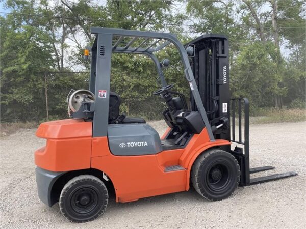 2.5Tonne 2011 Toyota Forklift - Image 5