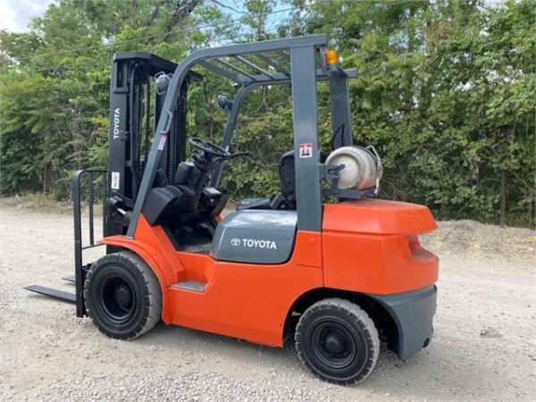 2.5Tonne 2011 Toyota Forklift - Image 10