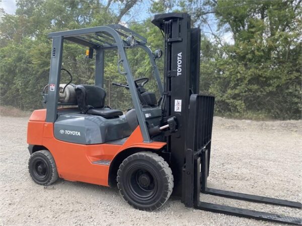 2.5Tonne 2011 Toyota Forklift - Image 11