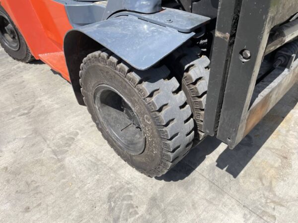 Used 2007 TOYOTA Forklifts 7FDU70 - Image 4