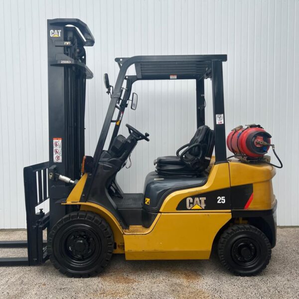 CAT GP25N USED GAS FORKLIFT