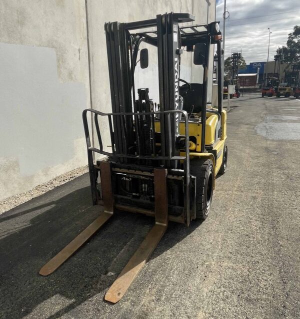 Hyundai 3T Diesel Forklift - Image 3