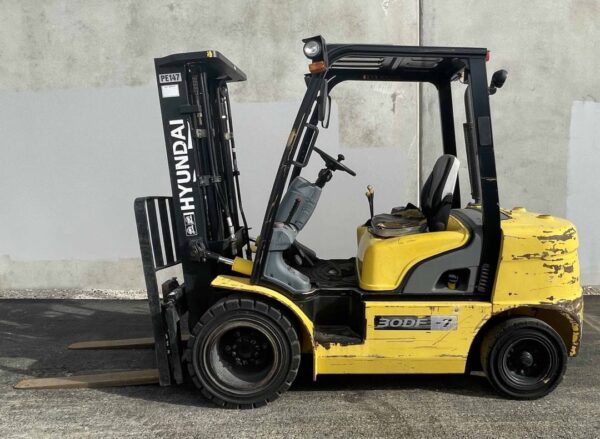 Hyundai 3T Diesel Forklift