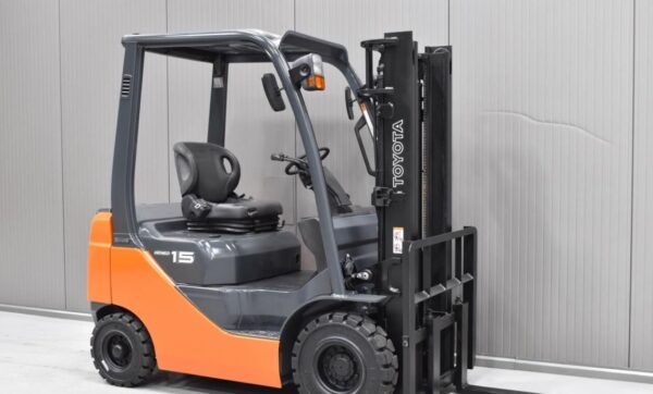 Toyota 02-8FD15 diesel forklift