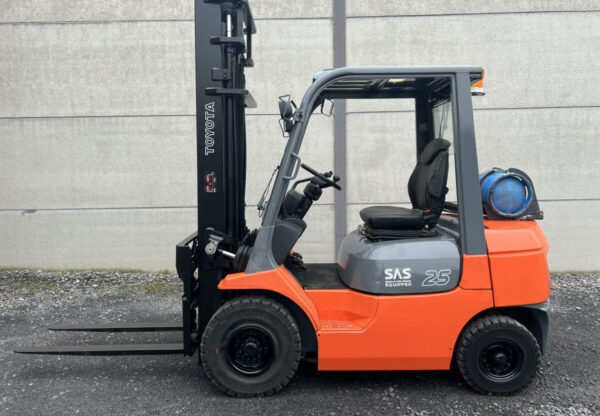 2005 2.5 Tonne Toyota Forklift