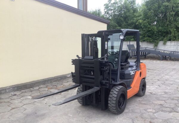 Toyota 8FD30 diesel forklift