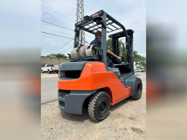 Used 2010 Toyota Industrial Equipment Forklifts 8FGU25 - Image 6