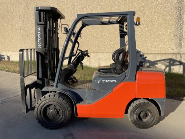 Used 2018 TOYOTA Forklifts 8FGU30 - Image 6